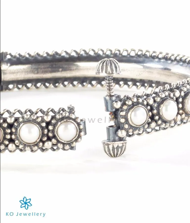 The Varsiddhi Silver Pearl Openable Bracelet (Size 2.2/2.4/2.6/2.8)