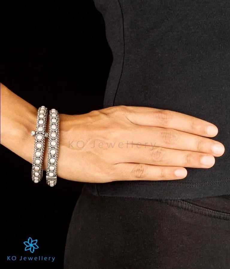 The Varsiddhi Silver Pearl Openable Bracelet (Size 2.2/2.4/2.6/2.8)