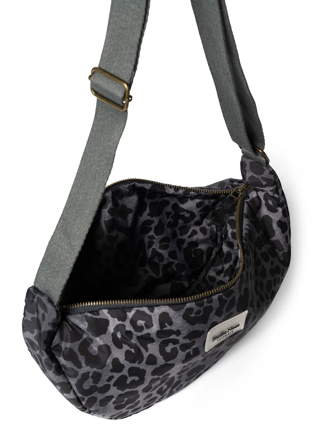 Umhängetasche 'Puffy Adult Fanny Pack' Antra Leopard
