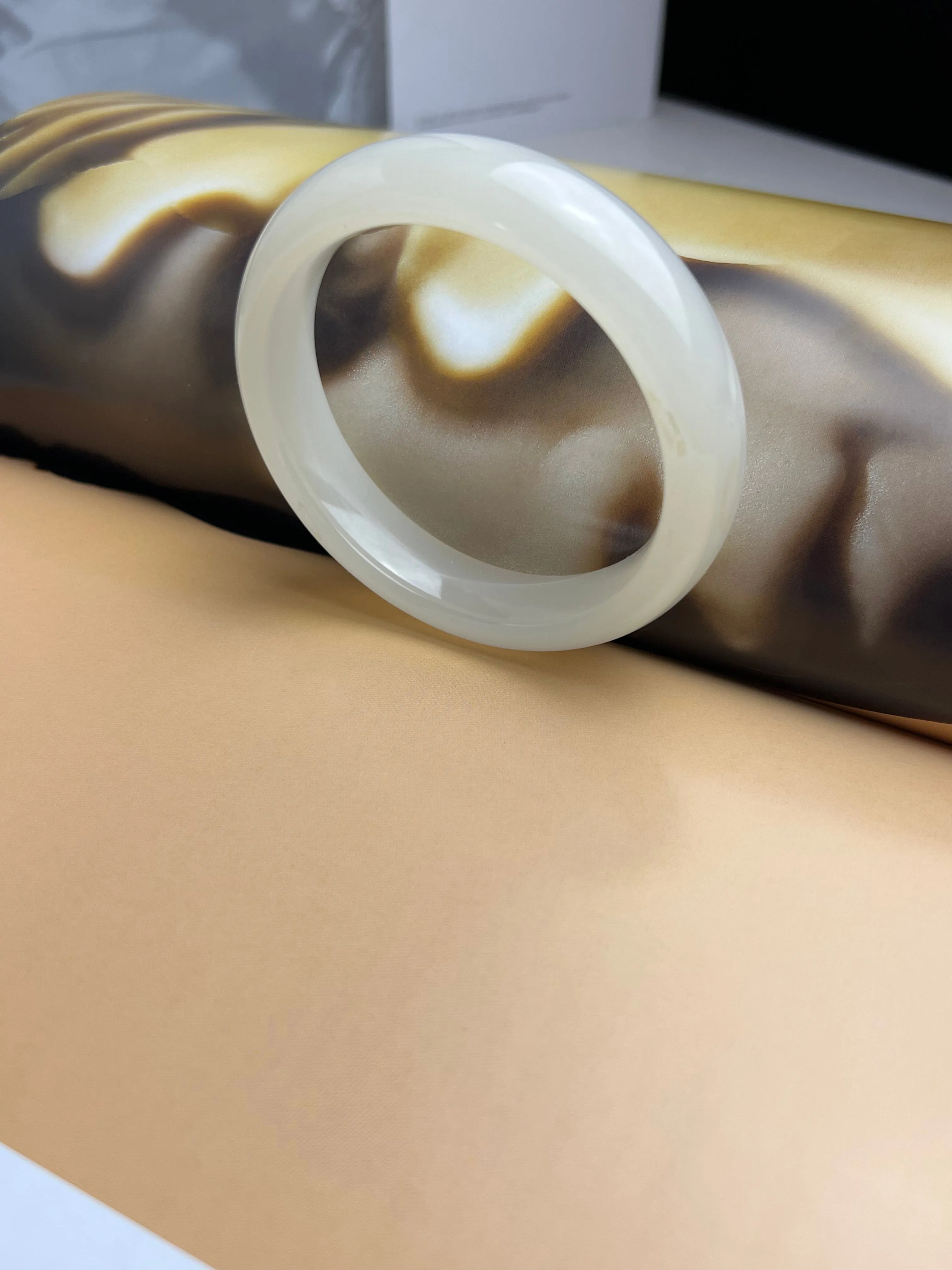 Untreated Cream Natural Serpentine Jade Bangle