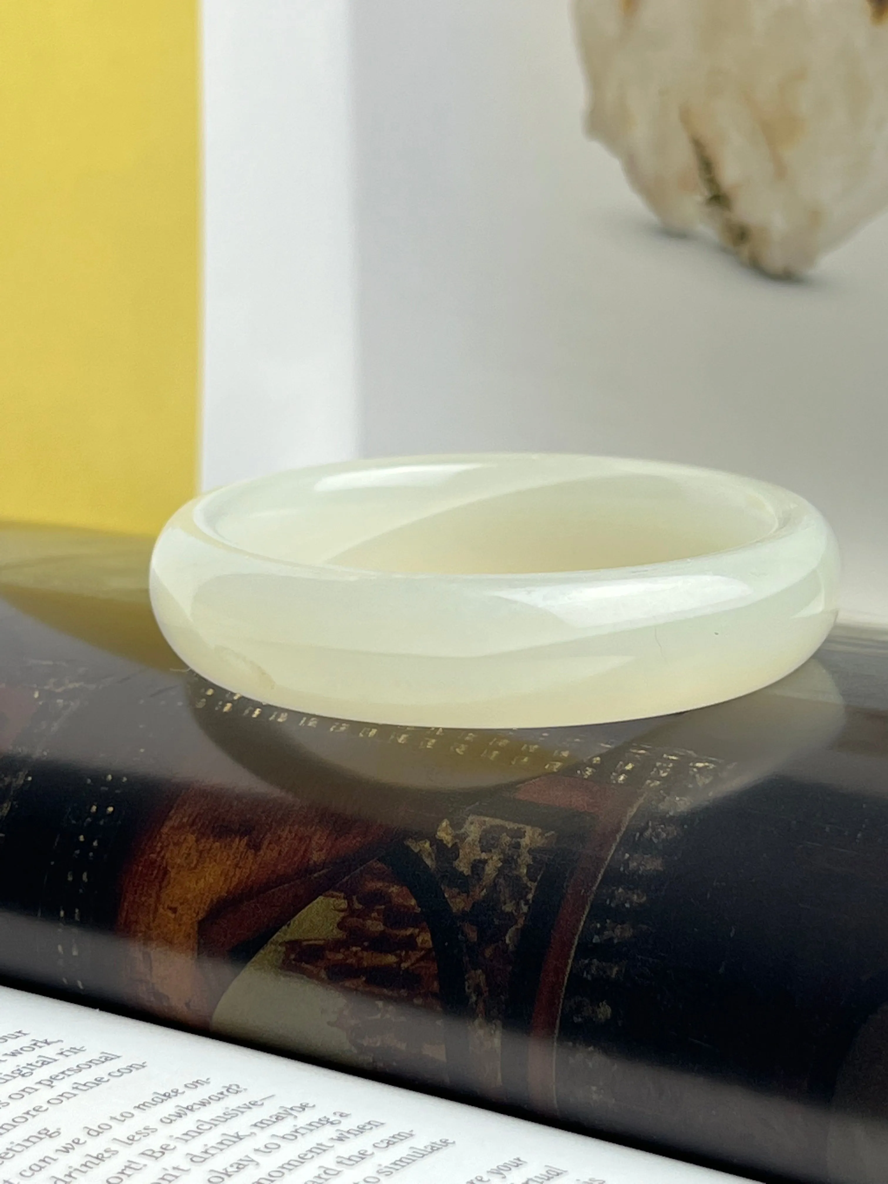 Untreated Cream Natural Serpentine Jade Bangle