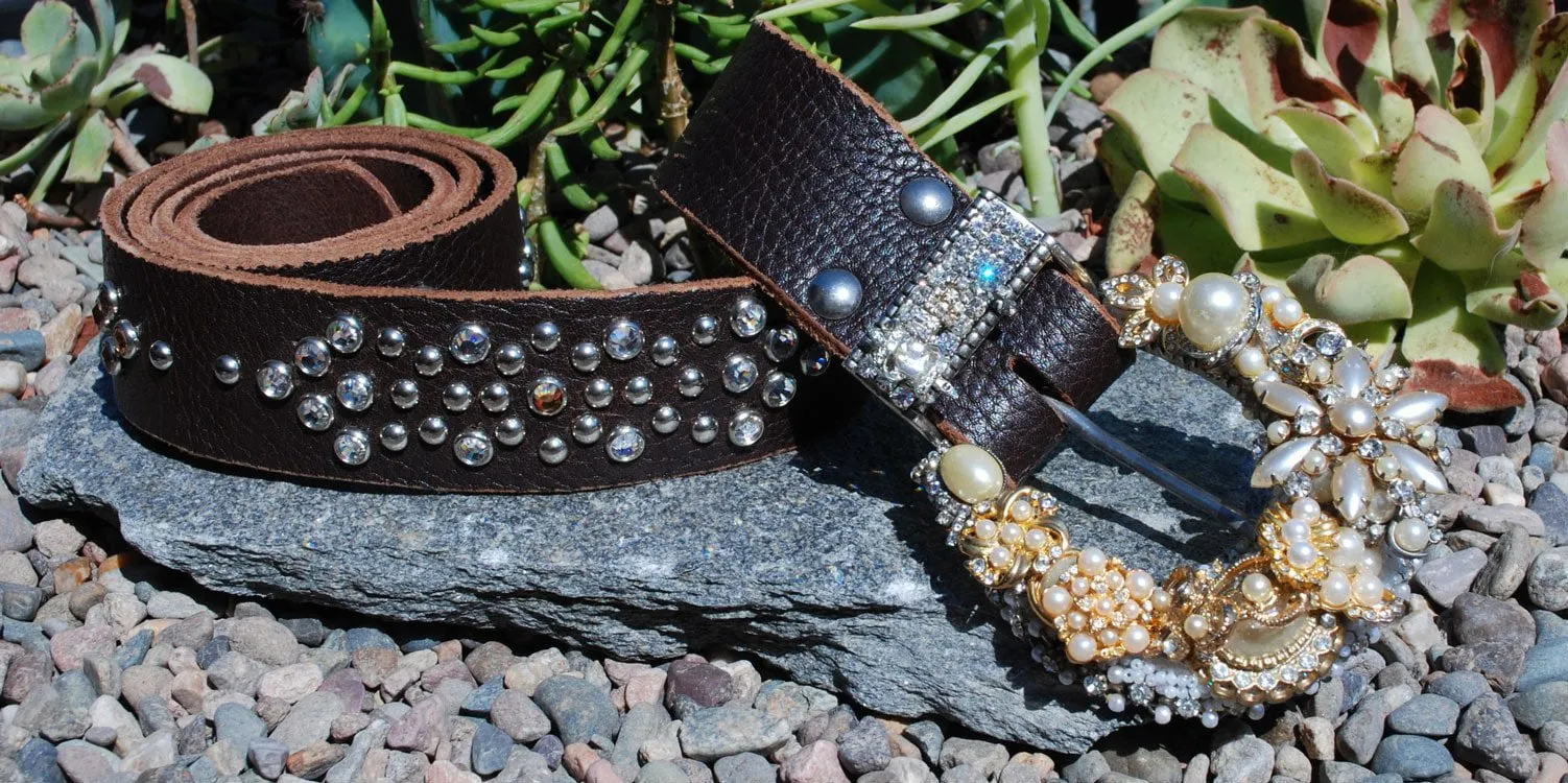 Vintage Pearl Buckle & Belt - Large