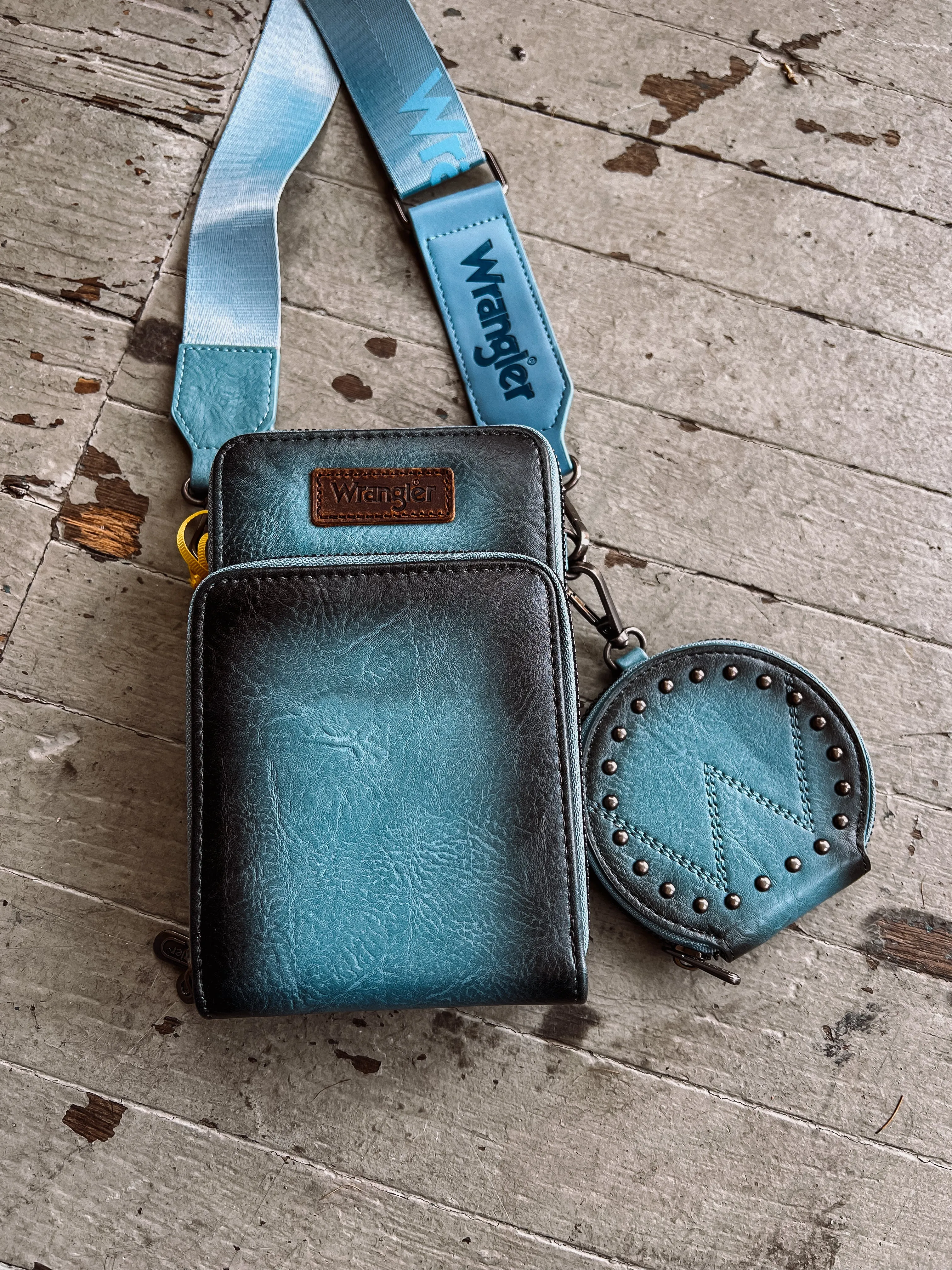 Wrangler Fanny with Coin Purse