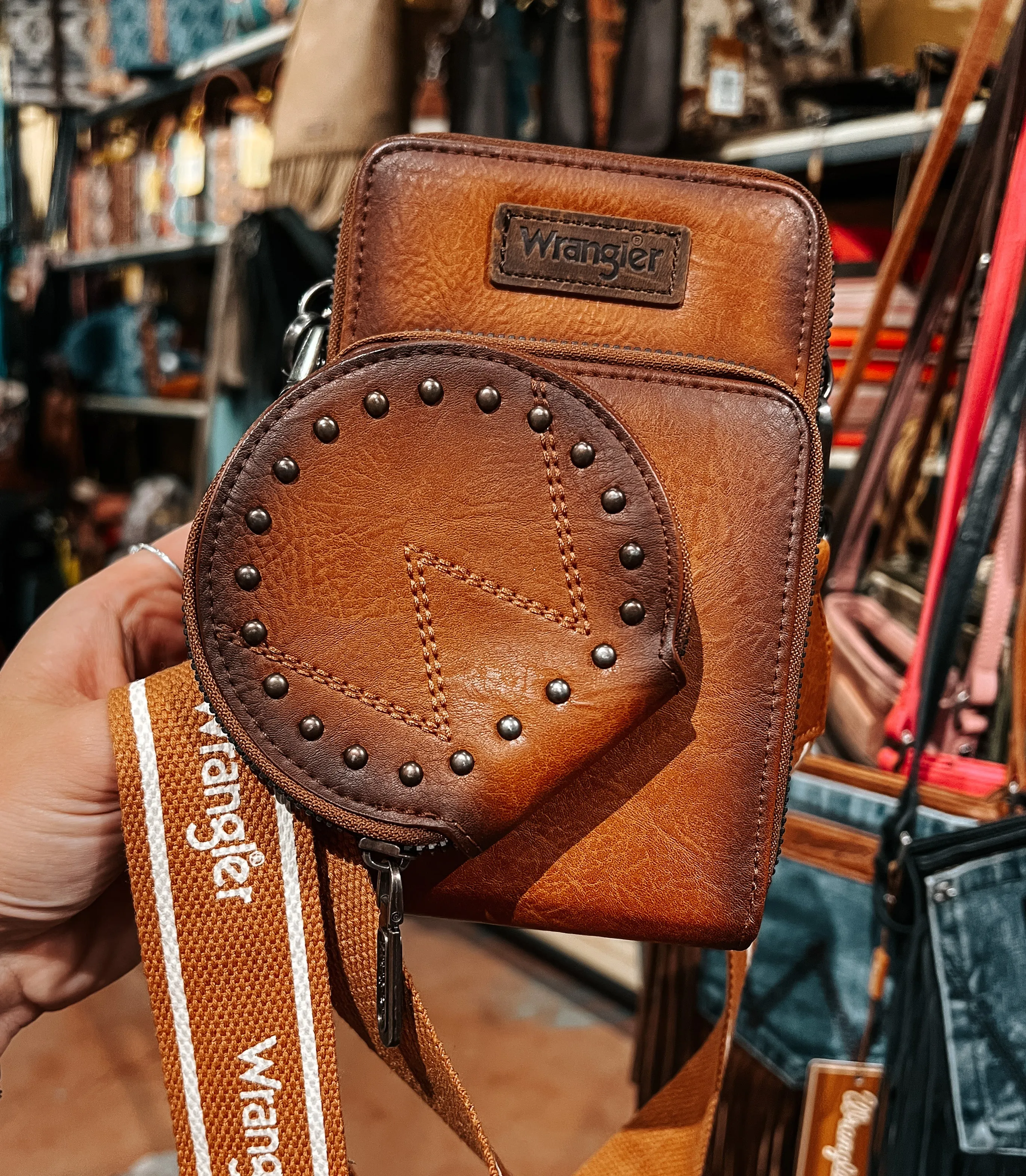 Wrangler Fanny with Coin Purse