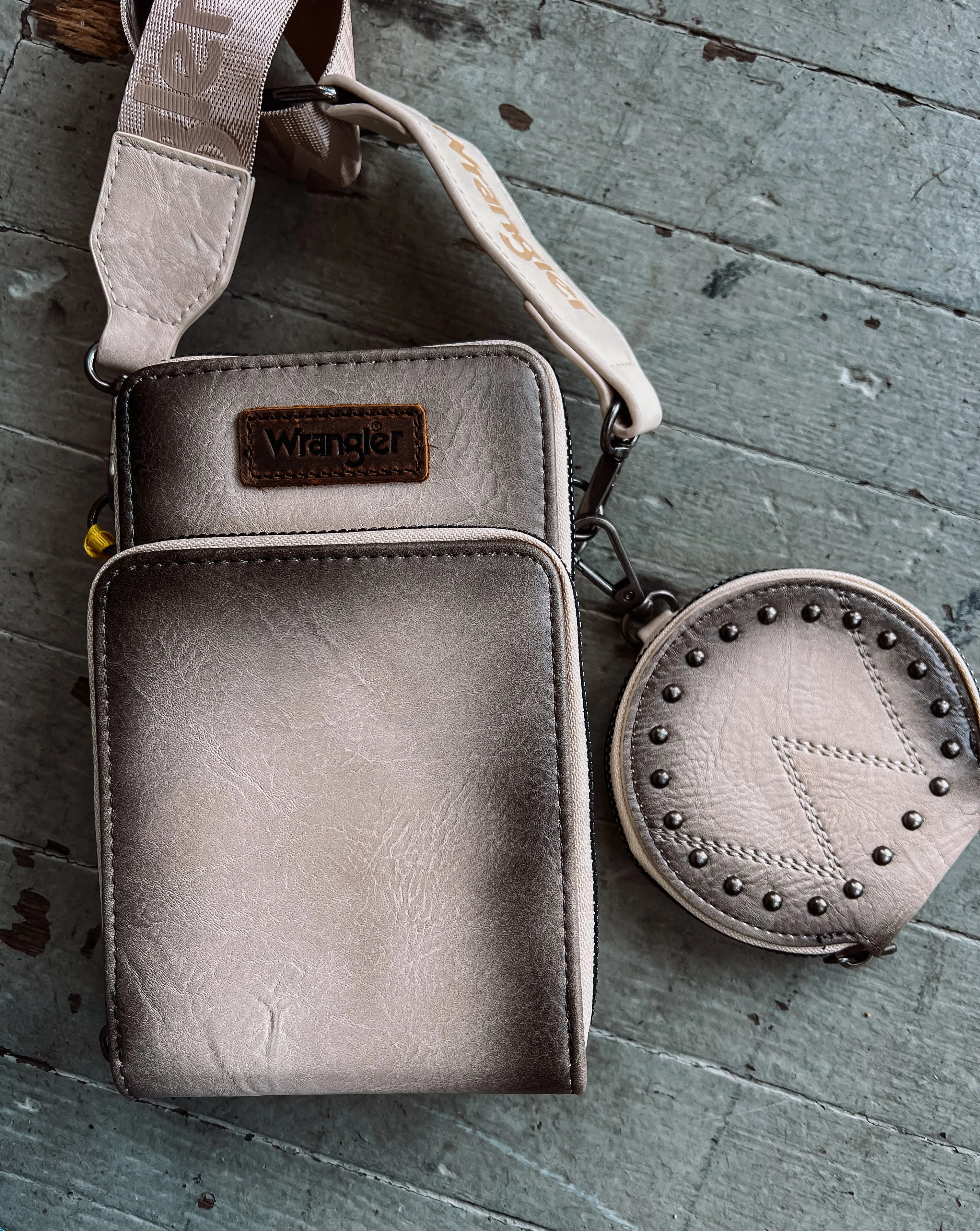 Wrangler Fanny with Coin Purse