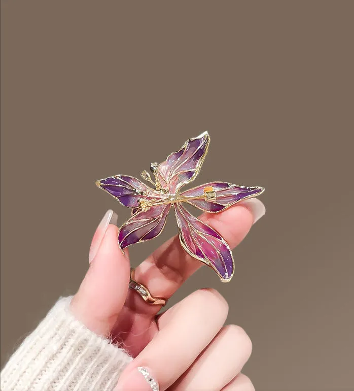 XSB134 - Crystal French iris brooch